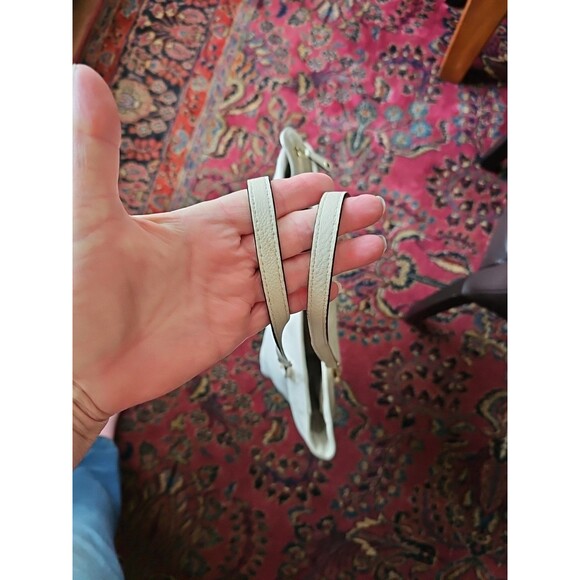 Michael Kors Leather Tote Bag Off White Goldtone Hardware - Picture 5 of 8